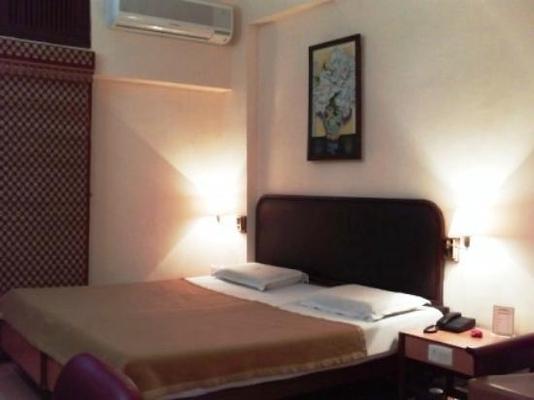 Hotel Relax